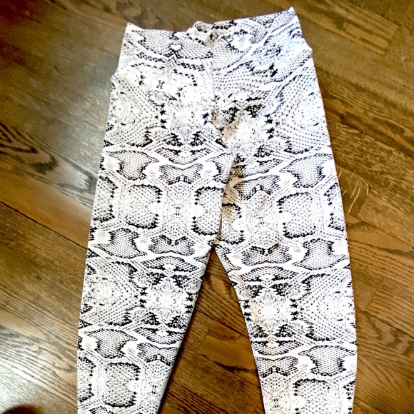 Booty By Brabants Eclipse Leggings in White - Picture 2 of 3